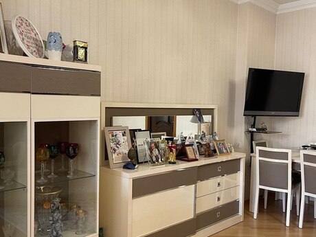 3 otaqlı köhnə tikili - İçəri Şəhər m. - 90 m²