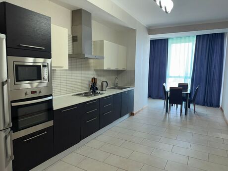 4 otaqlı yeni tikili - Nəsimi r. - 230 m²
