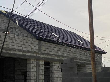 6 otaqlı həyət evi/bağ evi - Şüvəlan q. - 320 m²