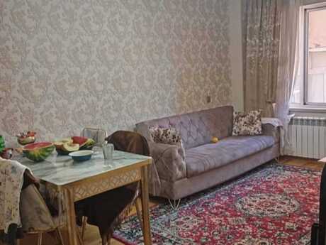 Elan №5824692 - Bakı, Yeni Günəşli q., 2 otaqlı, 40 m², 6/9 mərtəbə