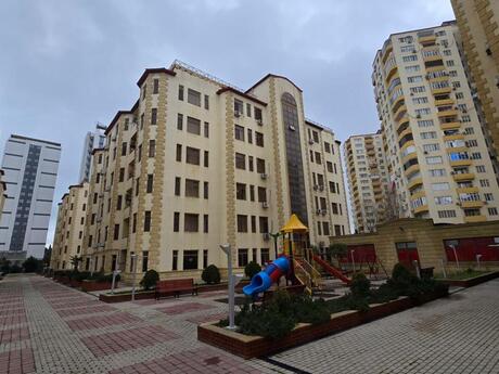 5 otaqlı yeni tikili - Xətai r. - 225 m²