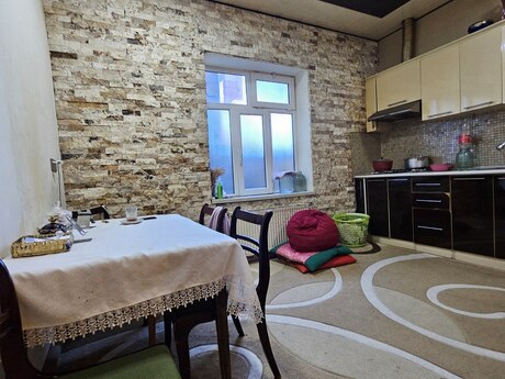 4 otaqlı həyət evi/bağ evi - Masazır q. - 140 m²