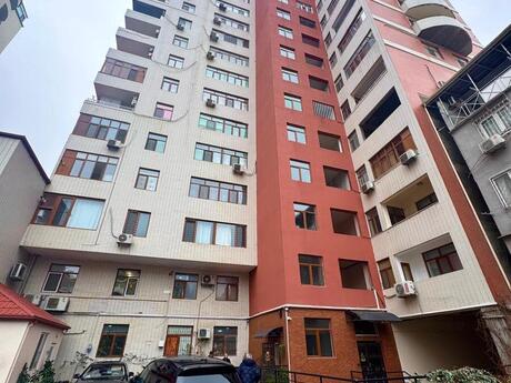 3 otaqlı yeni tikili - 28 May m. - 153 m²