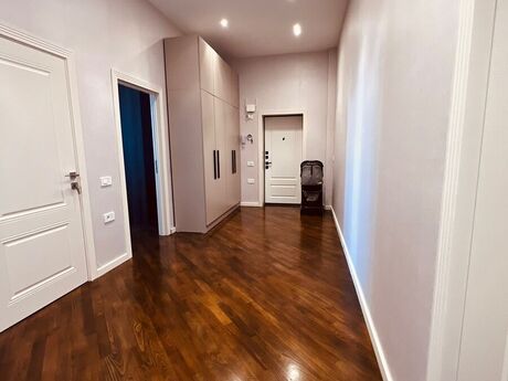 Объявление №5825368 - Баку, м. 28 мая, 3-комн., 160 м², 15/15 этаж