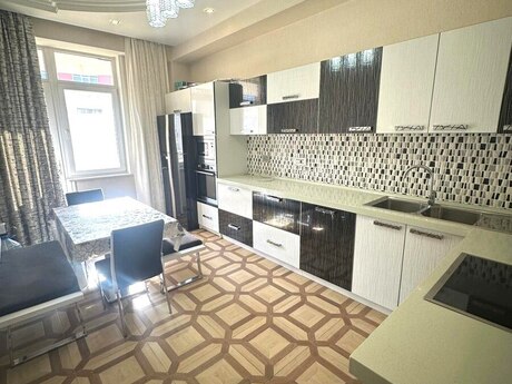 3 otaqlı mənzil, 136 m², Nəsimi: 360 000 ₼ 3