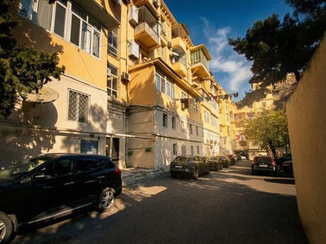3 otaqlı köhnə tikili - Nizami m. - 105 m²