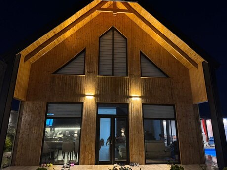 4 otaqlı həyət evi/bağ evi - Bilgəh q. - 250 m²