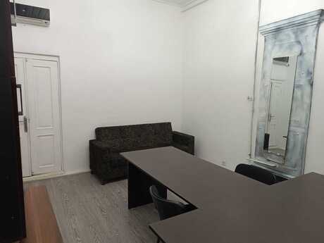 3-room apartment for rent, 65 m², İçəri Şəhər: 850 ₼/mo 2