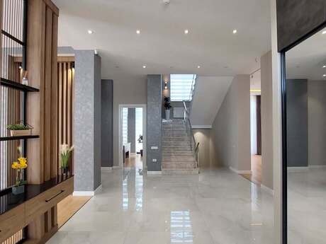 Mərdəkanda 5 otaqlı həyət evi kirayə verilir, 500 m², 200 AZN/ay, şəkil 5 / 11