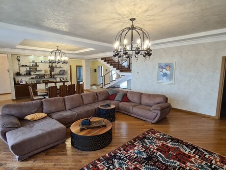 6-комн. дом/дача - пос. Нардаран - 400 м²