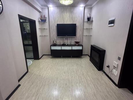 2 otaqlı yeni tikili - 8-ci mikrorayon q. - 68 m²