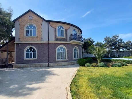 5 otaqlı həyət evi/bağ evi - Şüvəlan q. - 400 m²