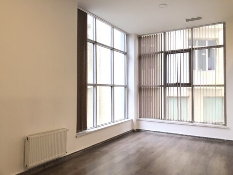 1 otaqlı ofis - Dərnəgül m. - 43 m²