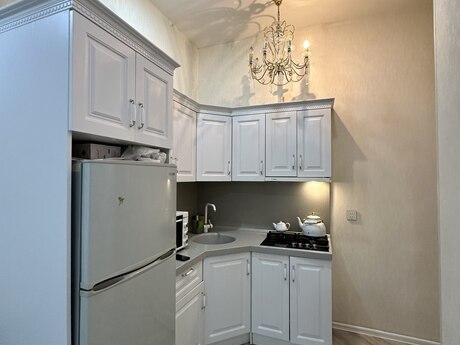 2 otaqlı yeni tikili - Həzi Aslanov m. - 42 m²