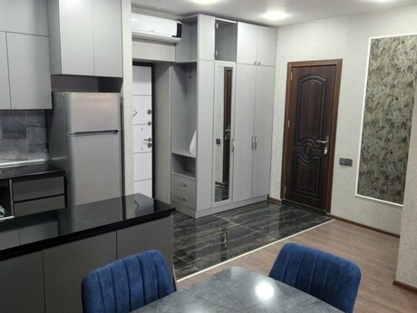 2-комн. новостройка - м. 8 ноября - 70 м²
