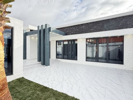 4 otaqlı həyət evi/bağ evi - Şüvəlan q. - 160 m²