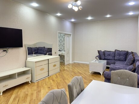 Объявление №5826758 - Баку, м. 8 ноября, 2-комн., 100 м², 9/27 этаж