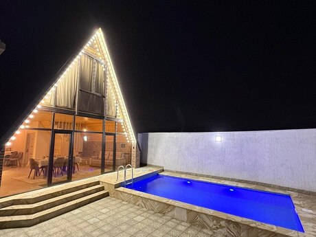 4 otaqlı həyət evi/bağ evi - Buzovna q. - 100 m²