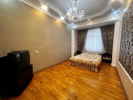 3 otaqlı mənzil, 112 m², İnşaatçılar: 300 000 ₼ 5