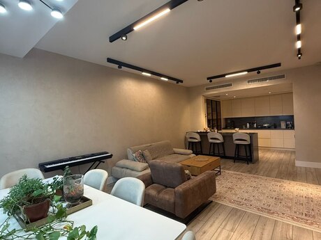 3 otaqlı yeni tikili - Nəsimi r. - 140 m²