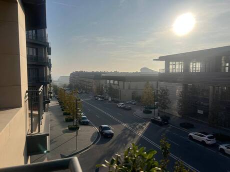 4 otaqlı yeni tikili - Ağ şəhər q. - 200 m²