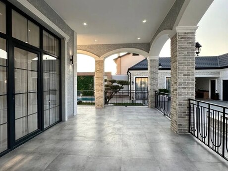 5 otaqlı həyət evi/bağ evi - Mərdəkan q. - 350 m²