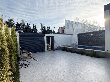 4 otaqlı həyət evi/bağ evi - Mərdəkan q. - 140 m²