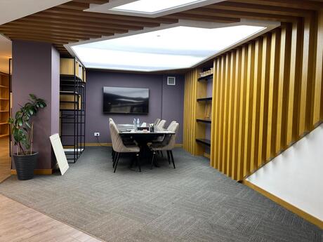Obyekt - Ağ şəhər q. - 175 m²