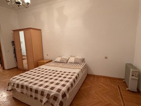 3 otaqlı köhnə tikili - Sahil m. - 100 m²