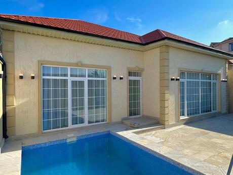 4 otaqlı həyət evi/bağ evi - Şüvəlan q. - 100 m²