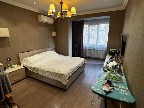 5 otaqlı köhnə tikili - Həzi Aslanov m. - 120 m²