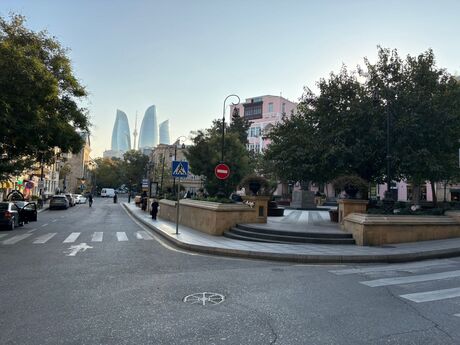 Объявление №5828030 - Баку, м. Ичеришехер, 3-комн., 90 м², 3/3 этаж