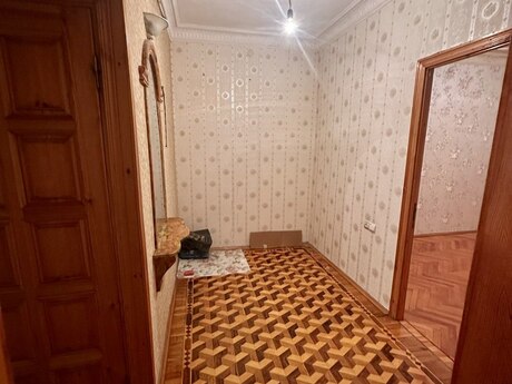 2 otaqlı köhnə tikili - Azadlıq Prospekti m. - 65 m²