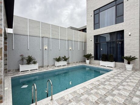 5 otaqlı həyət evi/bağ evi - Mərdəkan q. - 280 m²