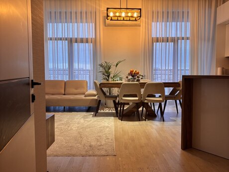 Whitestone Towers kompleksində 4 otaqlı yeni tikili mənzil satılır, 145 m², 627 000 AZN, şəkil 2 / 12