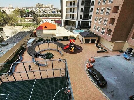 3 otaqlı yeni tikili - 8-ci mikrorayon q. - 106.6 m²