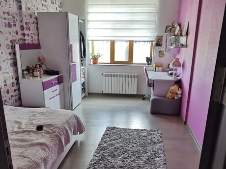 4 otaqlı yeni tikili - Elmlər Akademiyası m. - 170 m²