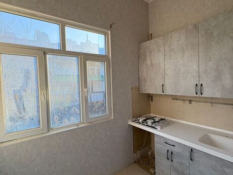 3 otaqlı köhnə tikili - İçəri Şəhər m. - 90 m²
