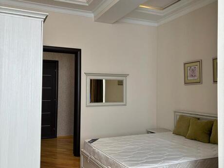 3 otaqlı yeni tikili - Elmlər Akademiyası m. - 113 m²