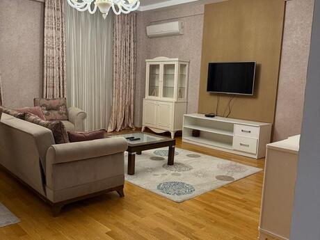 Объявление №5829146 - Баку, м. 28 мая, 4-комн., 190 м², 6/16 этаж