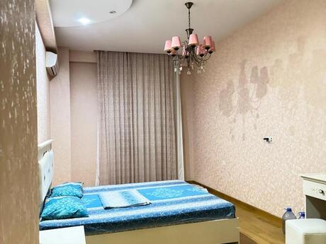 4 otaqlı yeni tikili - 28 May m. - 190 m²