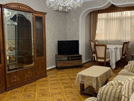 3 otaqlı köhnə tikili - Elmlər Akademiyası m. - 85 m²