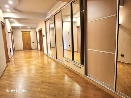 4 otaqlı yeni tikili - Nəriman Nərimanov m. - 240 m²