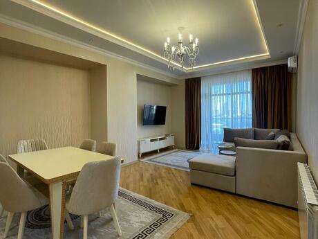 3 otaqlı yeni tikili - 8 Noyabr m. - 145 m²