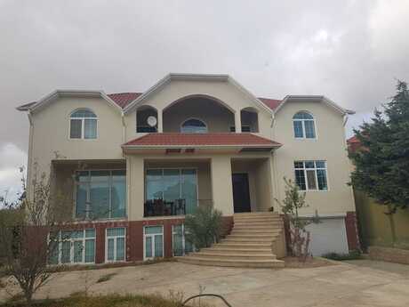 9 otaqlı həyət evi/bağ evi - Mərdəkan q. - 450 m²