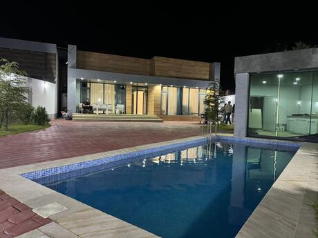 4 otaqlı həyət evi/bağ evi - Mərdəkan q. - 220 m²