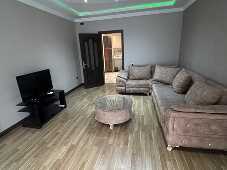 3 otaqlı mənzil, 100 m², 8 Noyabr: 265 000 ₼ 2