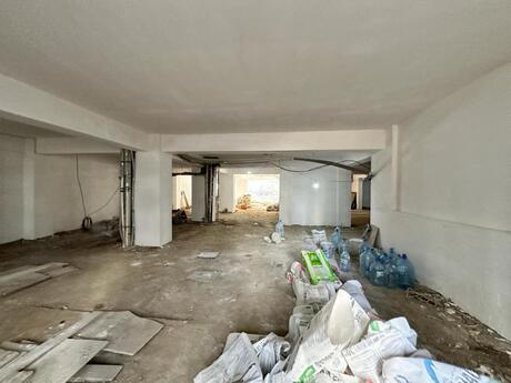 Obyekt - Xalqlar Dostluğu m. - 430 m²