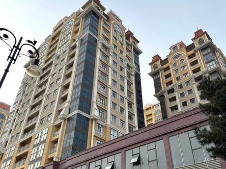 Elan №5830054 - Bakı, 28 May m., 3 otaqlı, 130 m², 12/17 mərtəbə