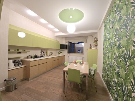 4 otaqlı yeni tikili - Elmlər Akademiyası m. - 170 m²